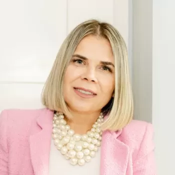 Iara Watney Kokx - Terapeuta Sistêmica